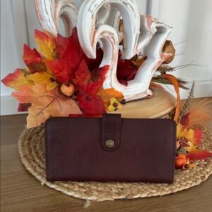 👝New👝Elegant Brown 100% Leather Wallet